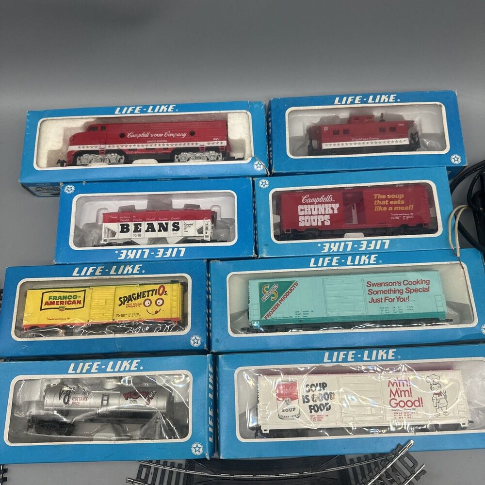Life-Like HO Scale CAMPBELL'S Locomotive ENGINE + 8 CARS + TRACK + TRANSFORMER